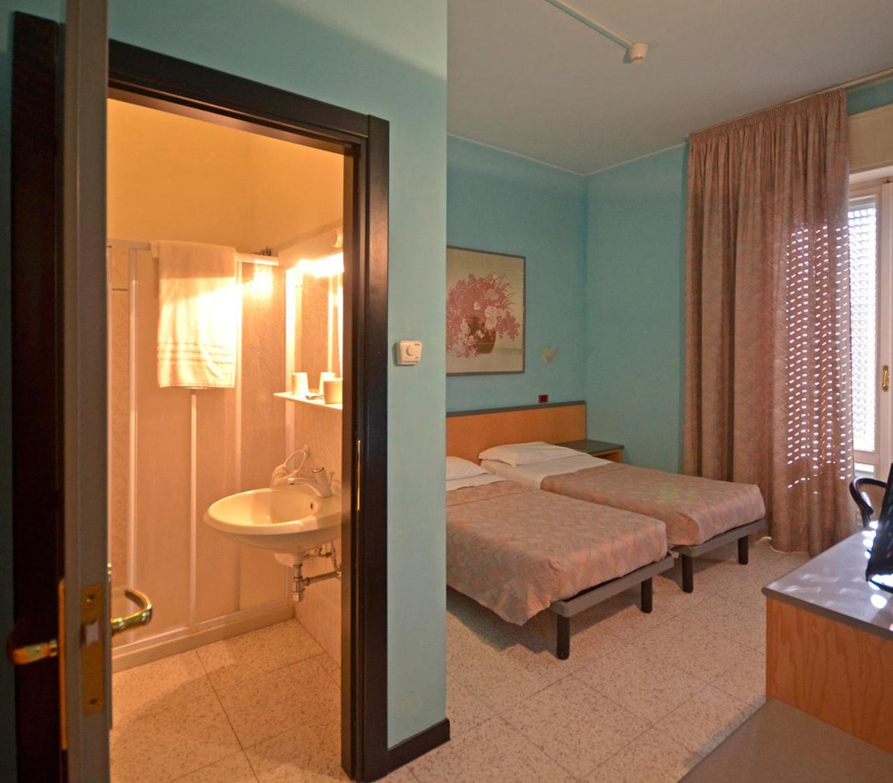 Hotel Salus Sant'Andrea Bagni Экстерьер фото