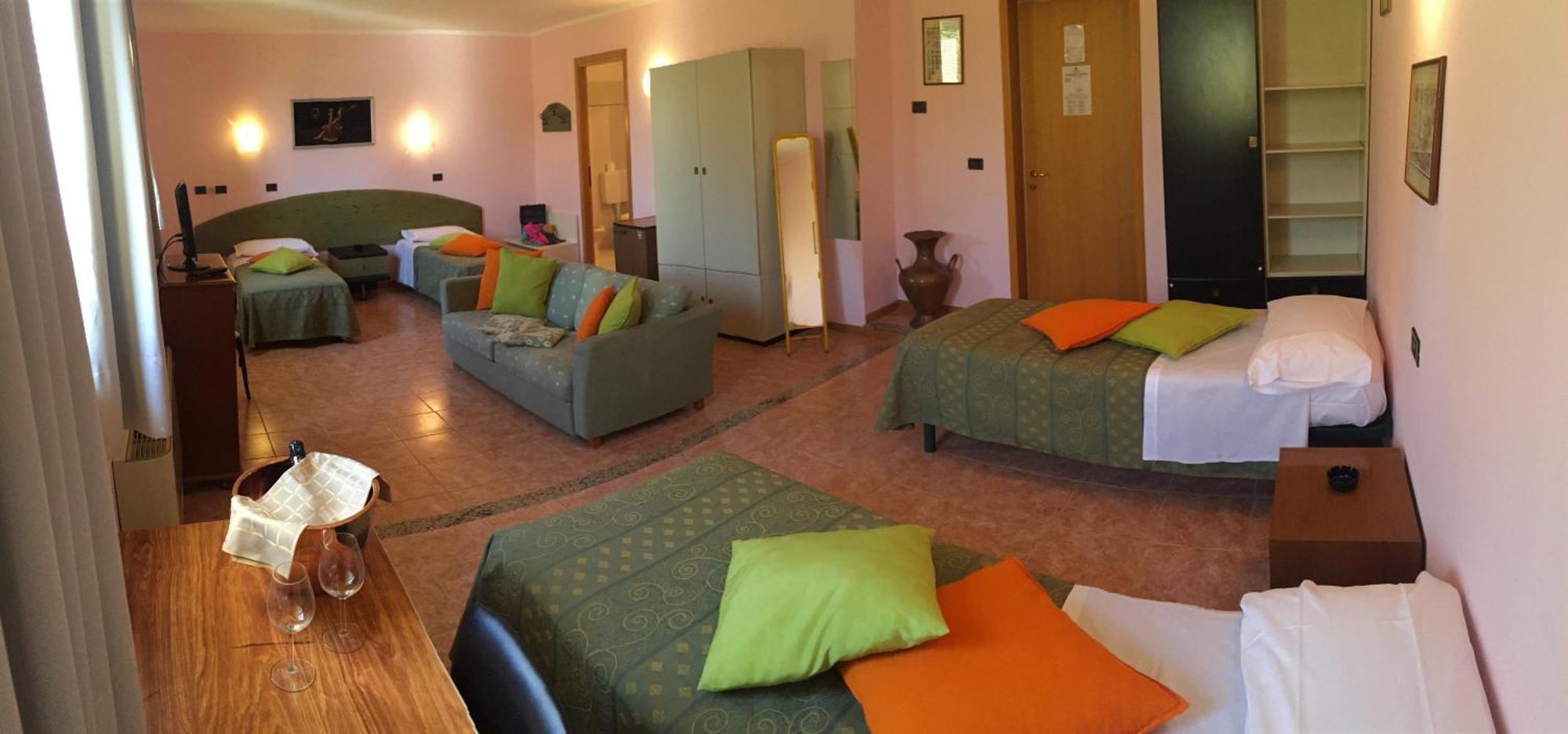 Hotel Salus Sant'Andrea Bagni Экстерьер фото