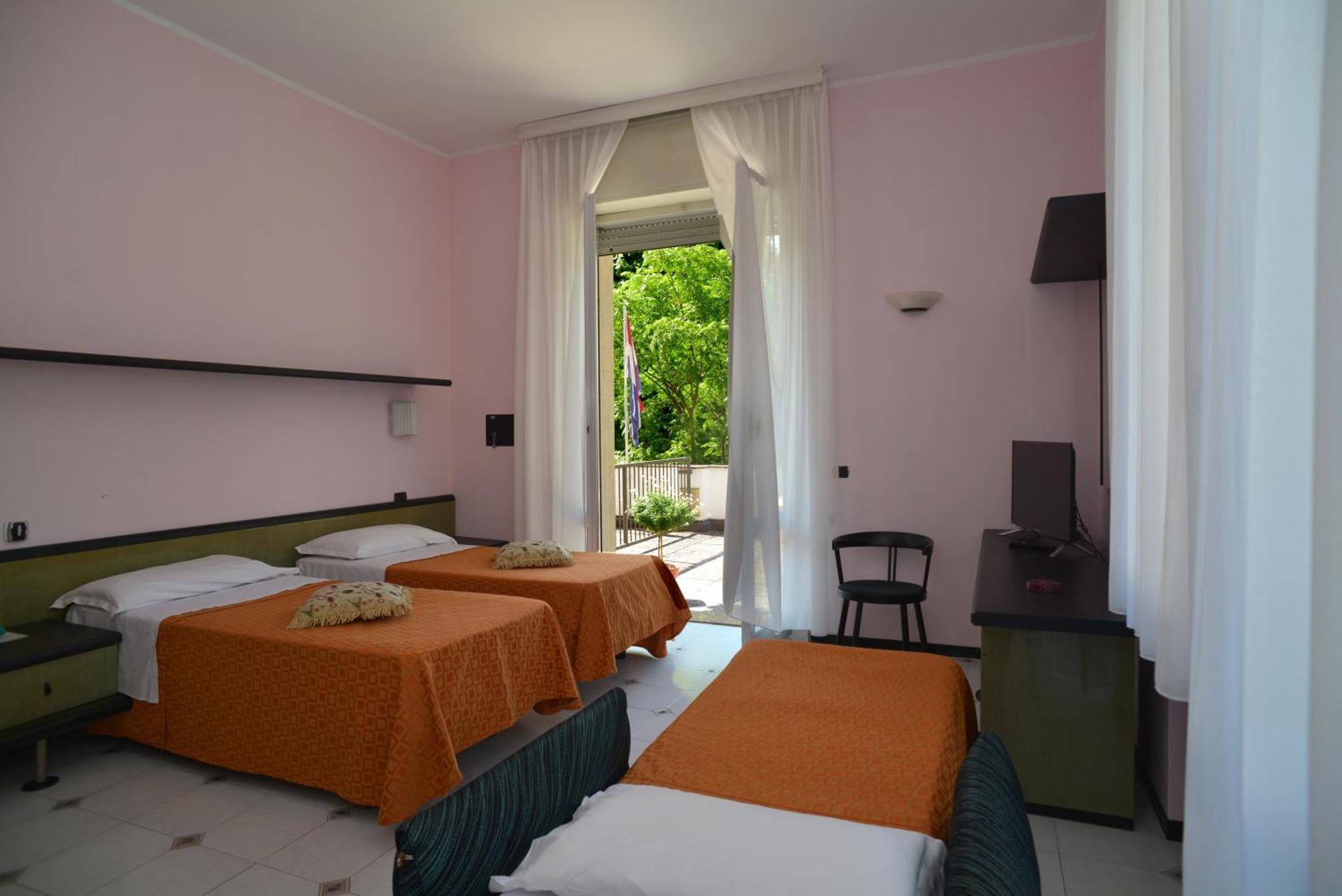 Hotel Salus Sant'Andrea Bagni Экстерьер фото