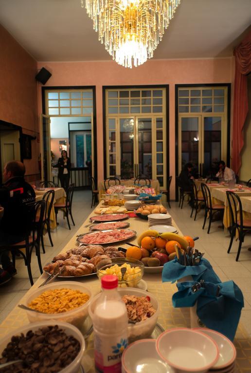 Hotel Salus Sant'Andrea Bagni Экстерьер фото
