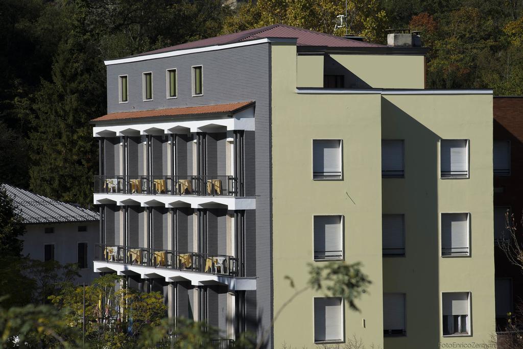 Hotel Salus Sant'Andrea Bagni Экстерьер фото
